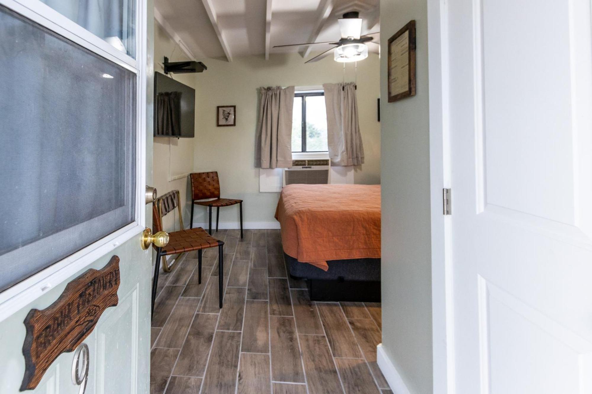 Sagebrush Inn Tombstone Quarto foto A room at the motel